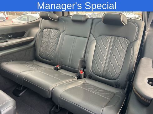 Used 2024 Jeep Grand Wagoneer Series III image 17