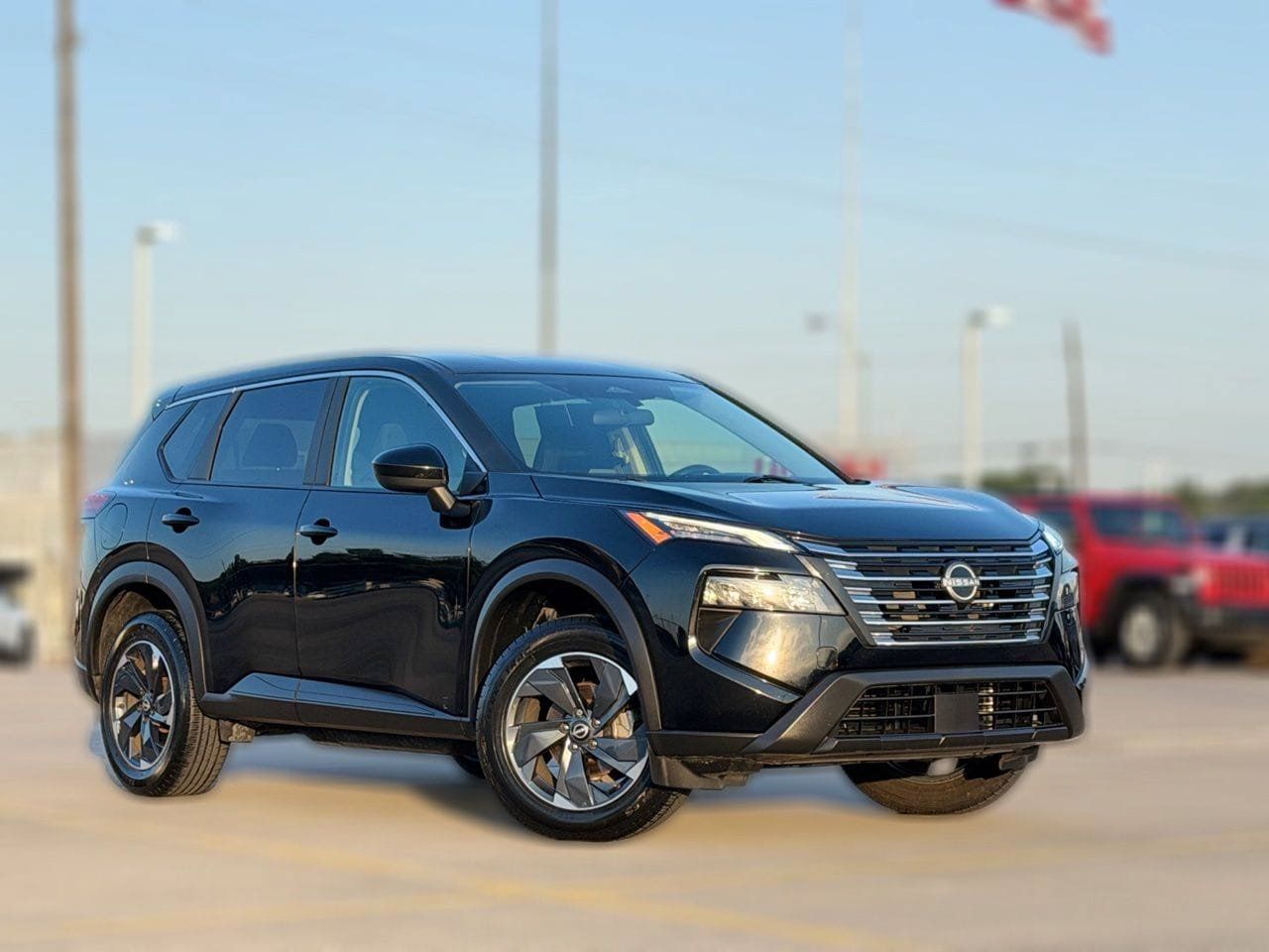 Used 2024 Nissan Rogue SV AWD/4WD image 2