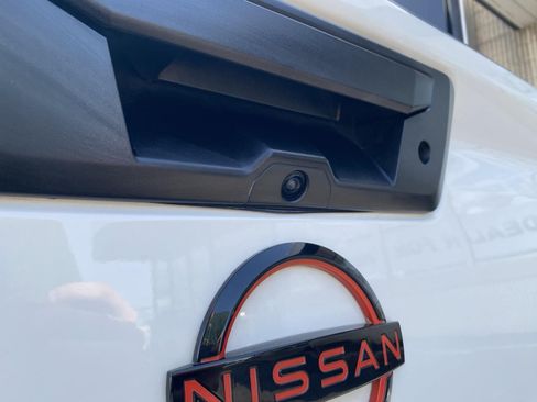 Used 2022 Nissan Frontier PRO-4X w/ Pro-4X Premium Package AWD/4WD image 42