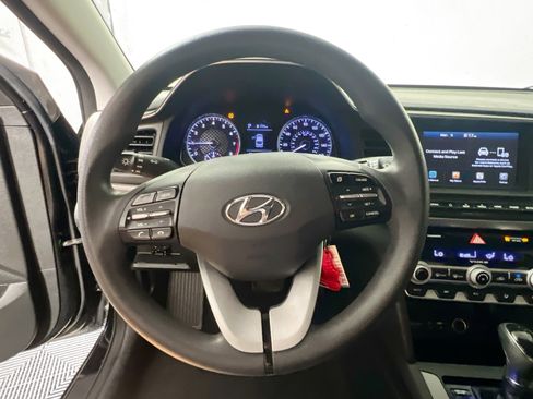 Used 2020 Hyundai Elantra SEL w/ Cargo Package (C1) image 17