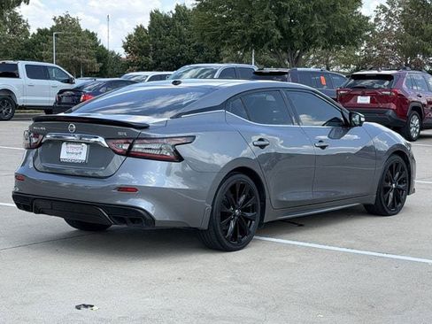 Used 2020 Nissan Maxima SR w/ Sport Mat Group FWD image 4