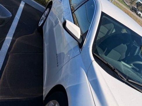 Used 2023 Chevrolet Malibu LT image 4