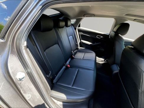 Used 2025 Acura Integra FWD image 19