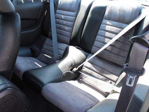 Used 2010 Ford Mustang GT RWD image 20