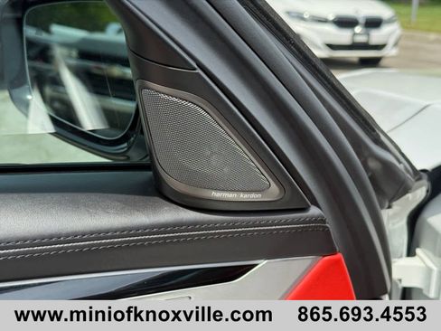 Used 2019 BMW 750i w/ Executive Package image 14