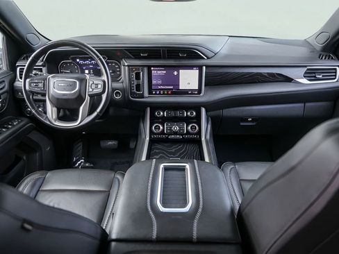 Used 2021 GMC Yukon Denali AWD/4WD image 32
