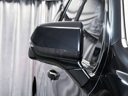 Used 2022 Chevrolet Tahoe LT w/ Luxury Package image 72