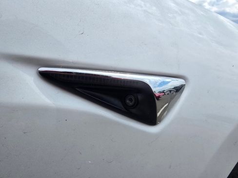 Used 2019 Tesla Model 3 Mid Range RWD image 10