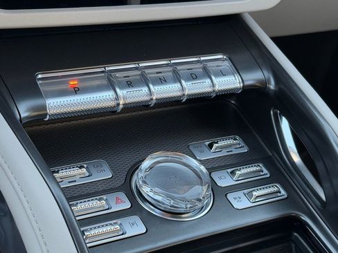 New 2026 Lincoln Nautilus Premier AWD/4WD image 18