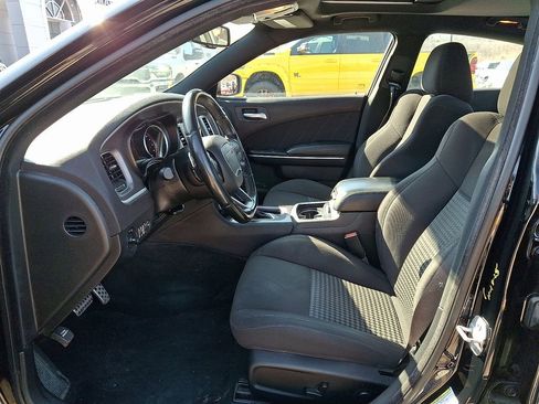 Used 2022 Dodge Charger R/T w/ Performance Handling Group image 13