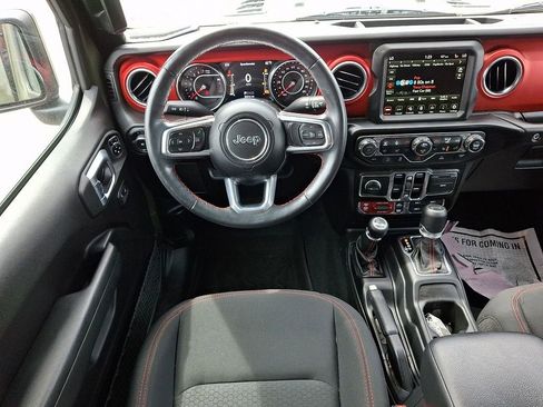 Used 2022 Jeep Wrangler Unlimited Rubicon w/ Steel Bumper Group AWD/4WD image 13