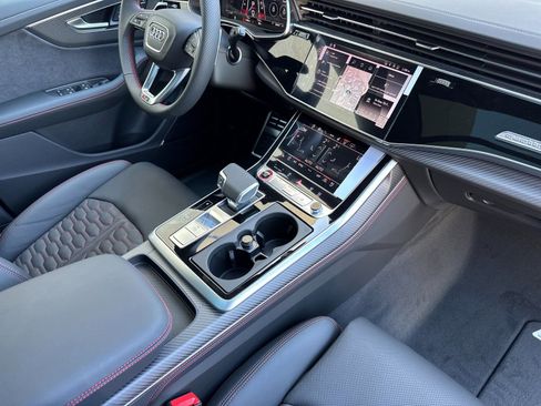 New 2026 Audi RS Q8 performance image 13