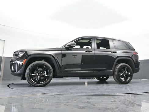 New 2026 Jeep Grand Cherokee Limited w/ Limited Altitude Package RWD image 52