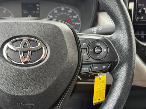 Used 2023 Toyota Corolla LE w/ Carpet Mat Package (TMS) FWD image 20