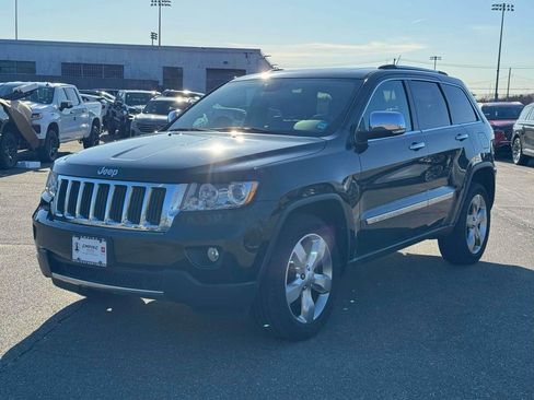 Used 2013 Jeep Grand Cherokee Limited image 3