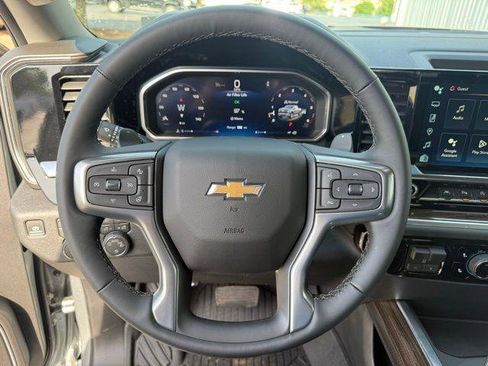New 2026 Chevrolet Silverado 1500 LT w/ Z71 Off-Road Package AWD/4WD image 7