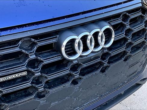 Used 2022 Audi Q5 2.0T Prestige w/ Prestige Package image 30