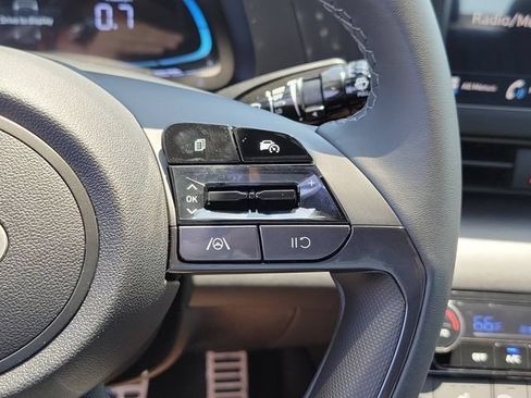 New 2026 Hyundai Elantra SEL Sport FWD image 8