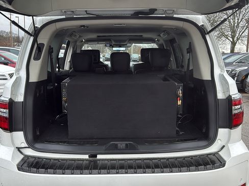 Used 2022 Nissan Armada Platinum image 35