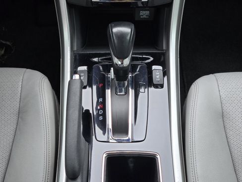 Used 2016 Honda Accord EX-L image 16
