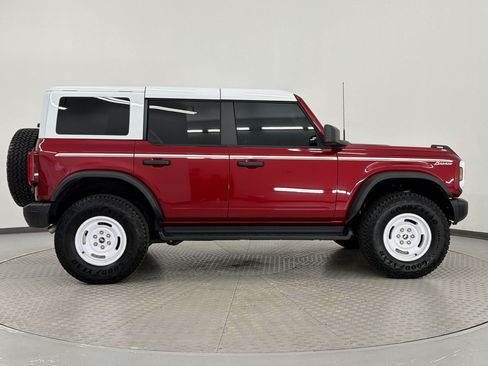 Used 2025 Ford Bronco Heritage Edition AWD/4WD image 8
