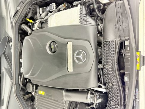 Used 2017 Mercedes-Benz C 300 4MATIC Sedan image 40