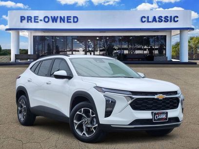 Used 2025 Chevrolet Trax LT