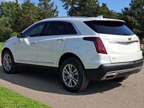 Used 2022 Cadillac XT5 Premium Luxury w/ Technology Package image 3
