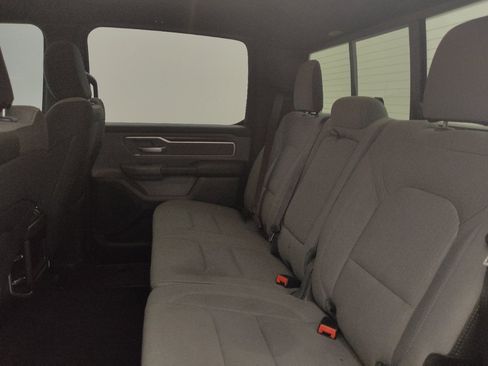Used 2021 RAM 1500 Big Horn RWD image 18