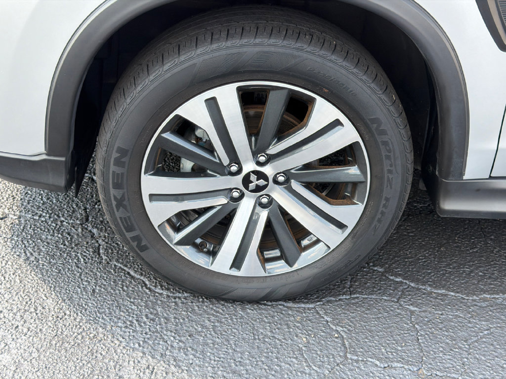 Used 2024 Mitsubishi Outlander Sport LE AWD/4WD image 13