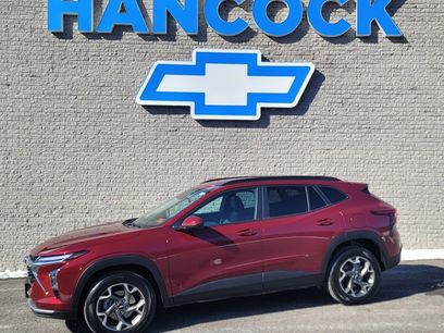 Used 2025 Chevrolet Trax LT w/ Driver Confidence Package