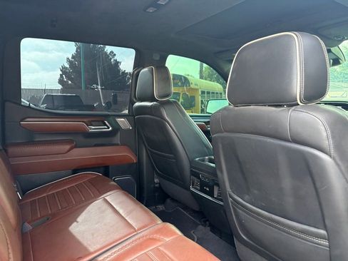 Used 2023 GMC Sierra 1500 Denali Ultimate AWD/4WD image 7