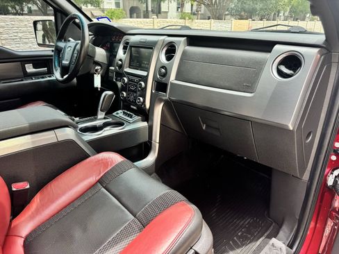 Used 2014 Ford F150 Raptor w/ Equipment Group 801A Luxury AWD/4WD image 19