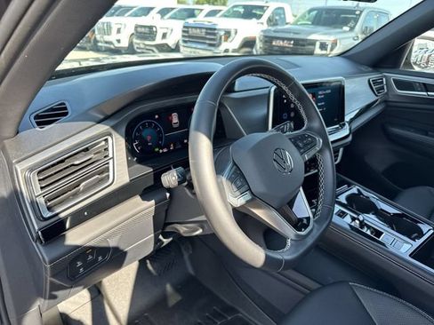 Used 2026 Volkswagen Atlas Cross Sport SE AWD/4WD image 10