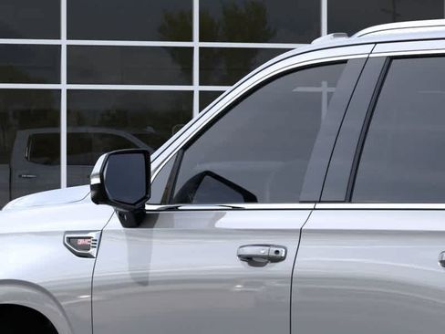 New 2026 GMC Yukon Denali w/ Advanced Technology Package RWD image 12