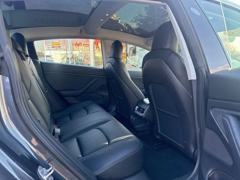 Used 2018 Tesla Model 3 Long Range image 22