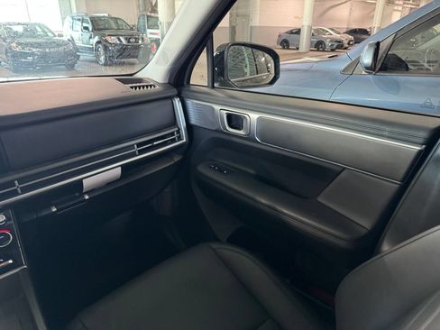 Used 2025 Hyundai Santa Fe SEL AWD/4WD image 33