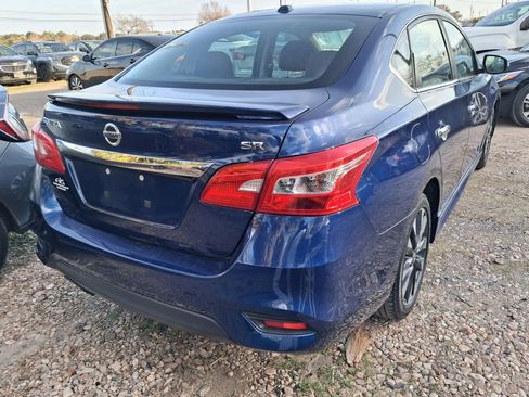 Used 2019 Nissan Sentra SR image 3