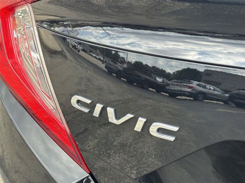 Used 2020 Honda Civic Sport image 11