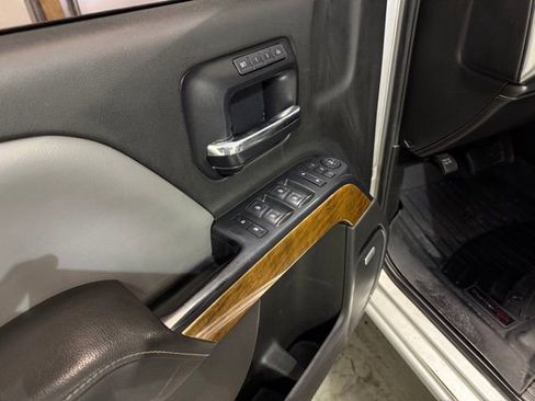 Used 2015 Chevrolet Silverado 2500 LTZ w/ LTZ Plus Package image 9