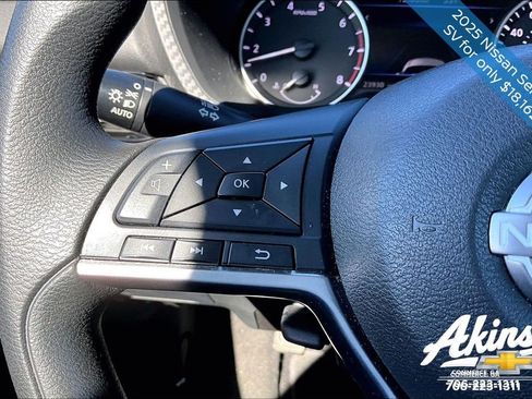 Used 2025 Nissan Sentra SV image 9