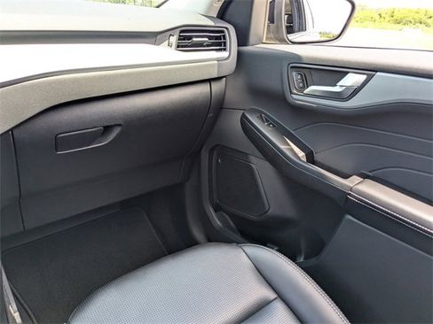 Used 2023 Ford Escape Platinum image 16
