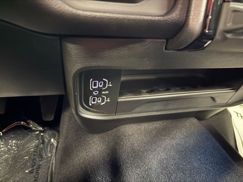 New 2026 RAM 2500 Tradesman AWD/4WD image 14