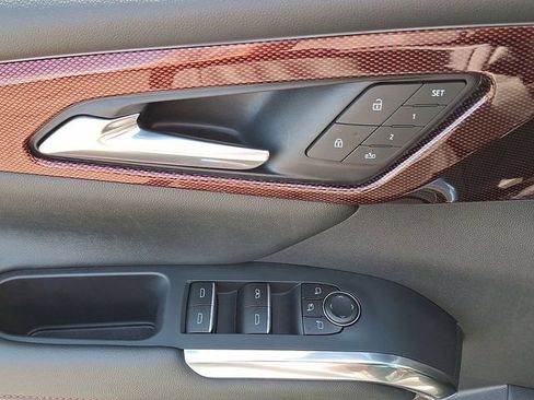 Certified 2026 Chevrolet Traverse RS w/ LPO, Floor Liner Package AWD/4WD image 21