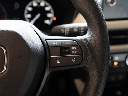 Used 2026 Honda HR-V LX image 19