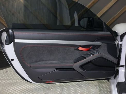 Used 2021 Porsche 718 Cayman GT4 w/ Light Design Package image 46