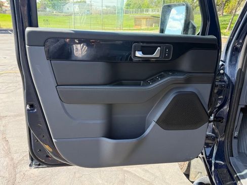 Used 2024 INEOS Grenadier AWD/4WD image 9