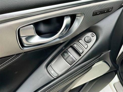 Used 2021 INFINITI Q60 3.0t Luxe w/ Essential Package image 18