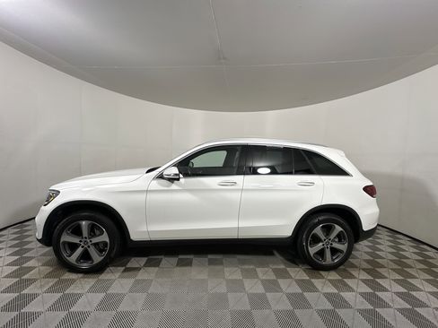 Used 2022 Mercedes-Benz GLC 300 4MATIC image 4