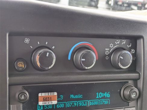 New 2025 GMC Savana 3500 w/ Driver Convenience Package image 21